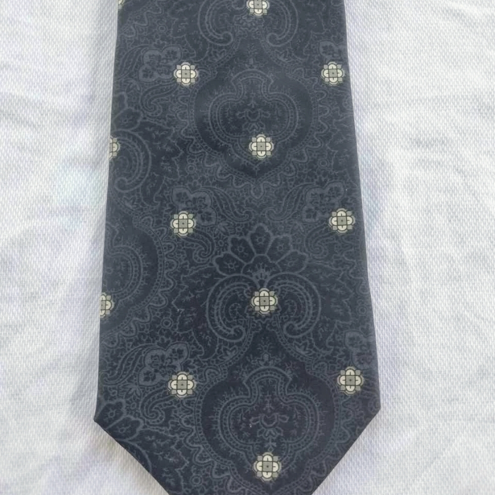 Black Gray 100% Pure Silk Men's Necktie Hand Made In Italy